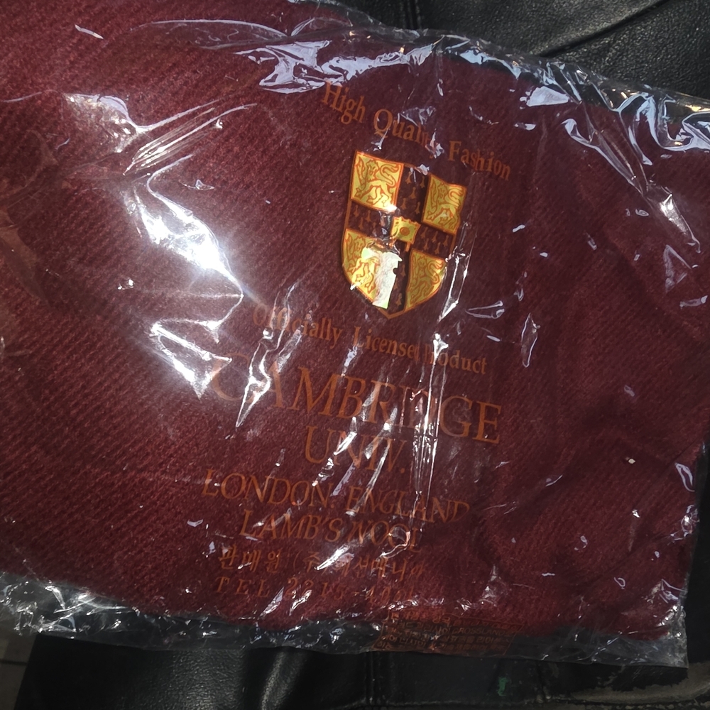 Cambridge University Lambs Wool Burgundy Scarf